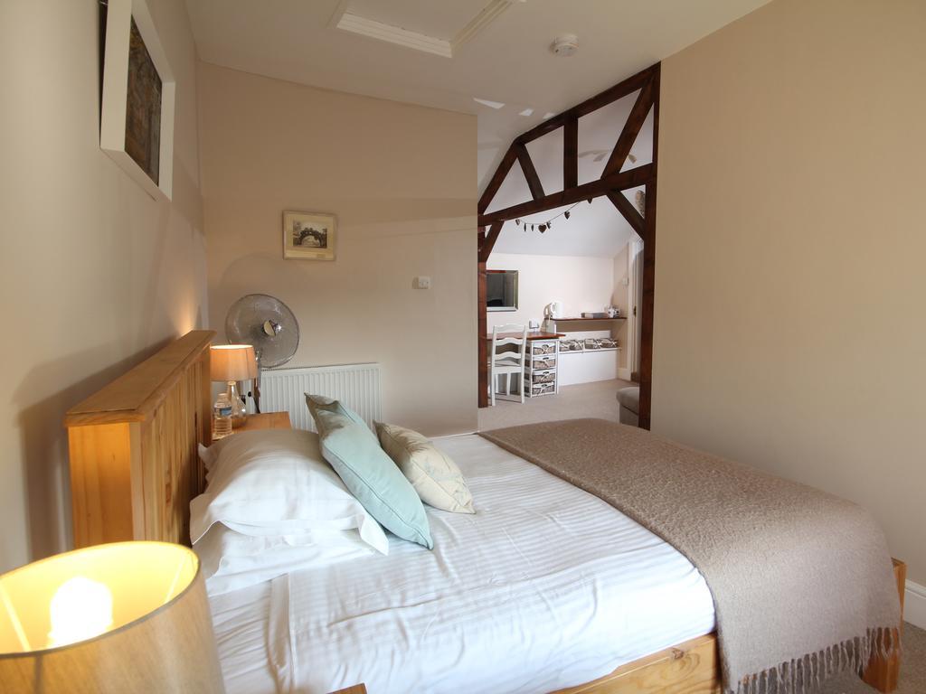 Horse & Groom Inn Milcombe Room photo