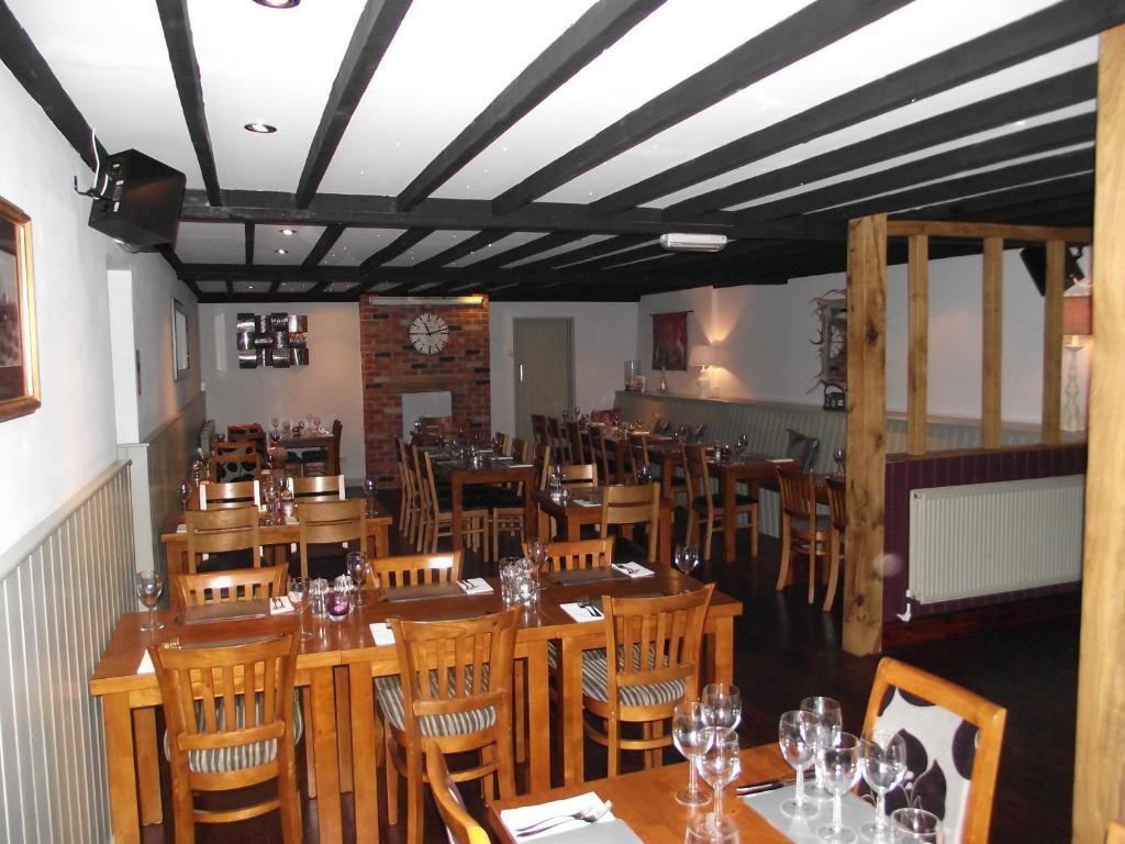 Horse & Groom Inn Milcombe Exterior photo